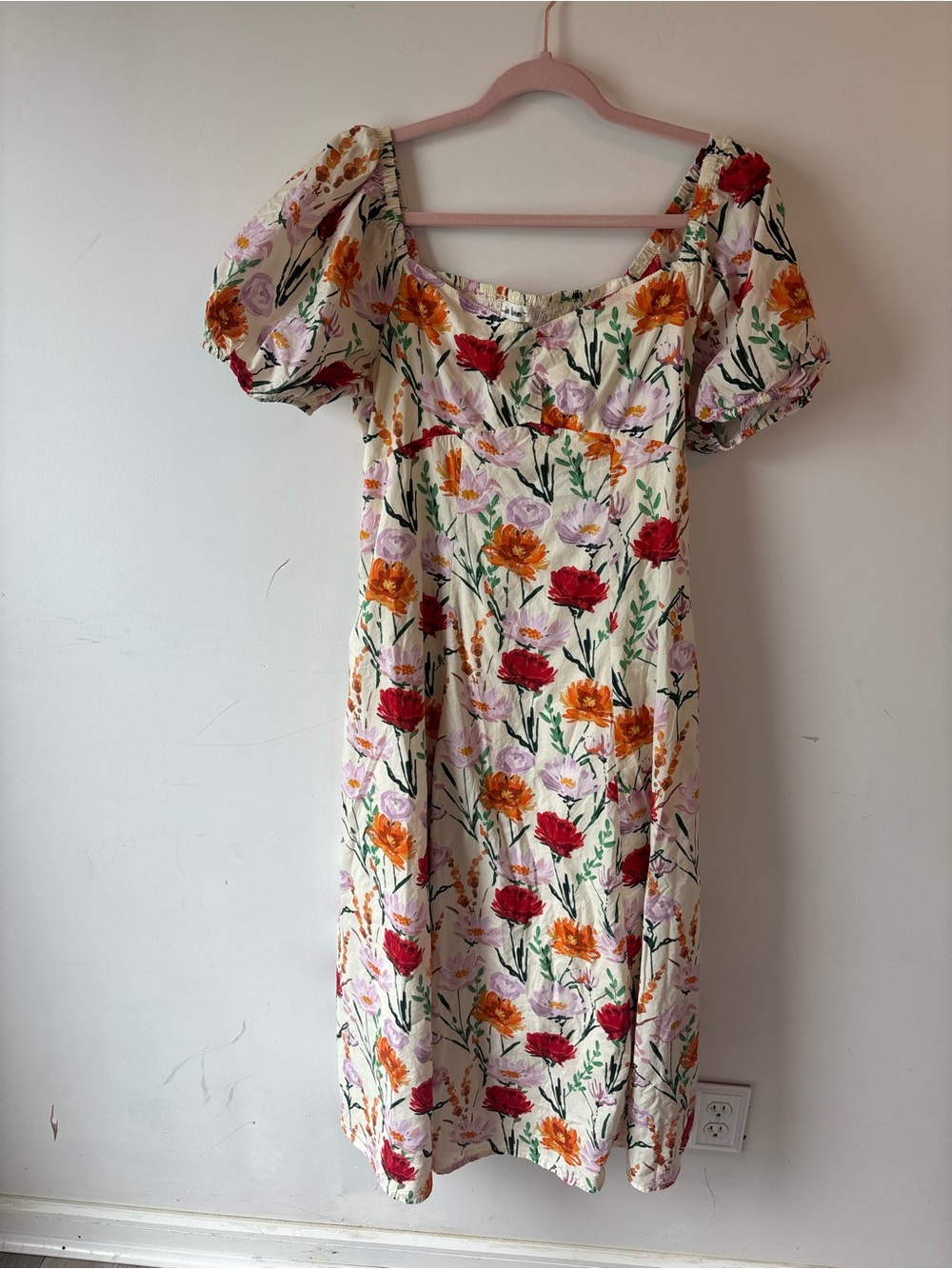 In Loom L Smocked Floral Puff-Sleeve Midi Dress